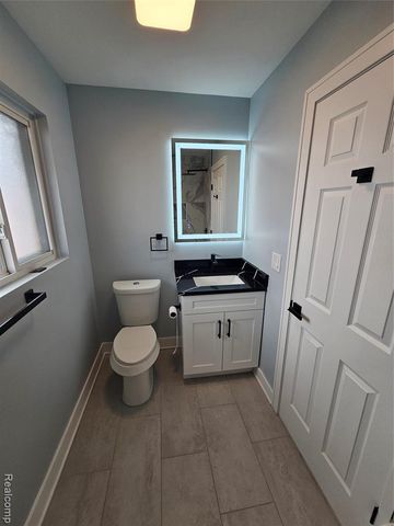 26112 Cunningham Drive, Warren, MI 48091