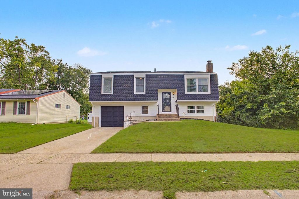 18 SANDAL LN, WILLINGBORO, NJ 08046 — photo 2