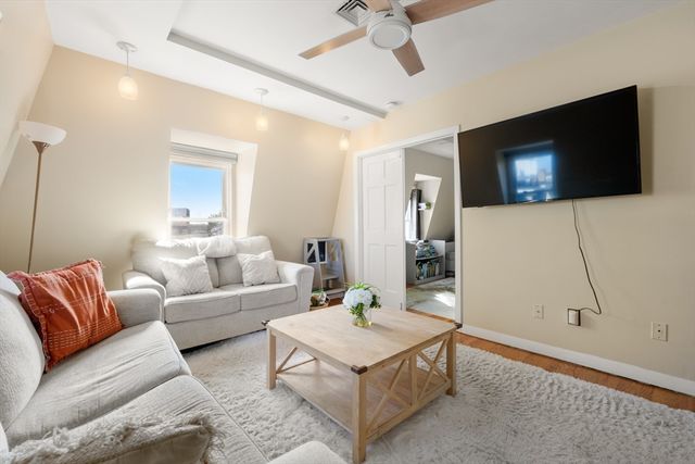 19 Parker St 3, Boston, MA 02129