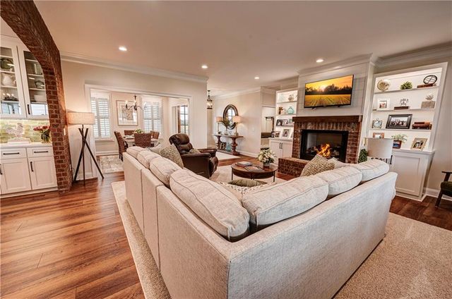 2453 Boone Ford SE Road, Calhoun, GA 30701