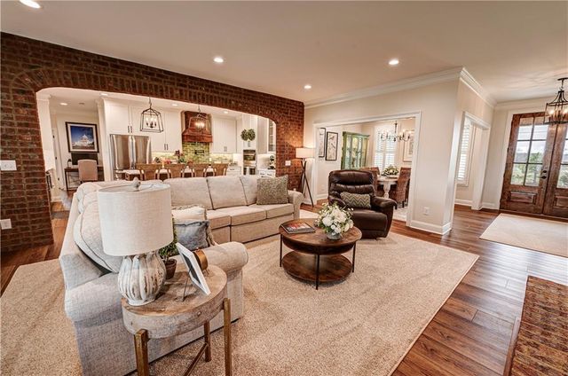 2453 Boone Ford SE Road, Calhoun, GA 30701