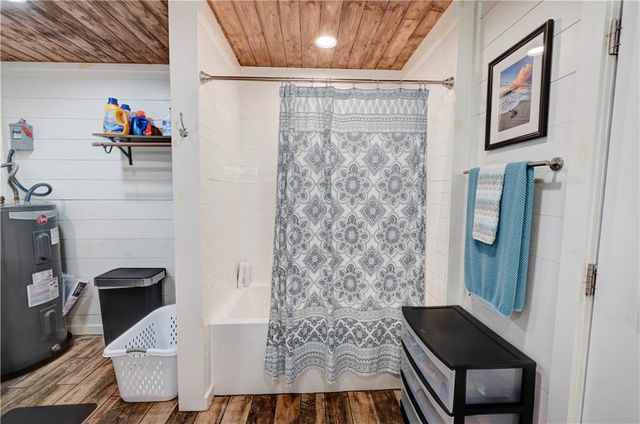 2453 Boone Ford SE Road, Calhoun, GA 30701