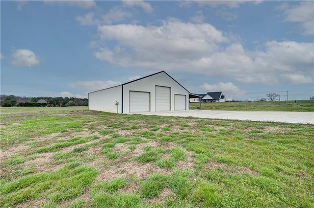 2453 Boone Ford SE Road, Calhoun, GA 30701