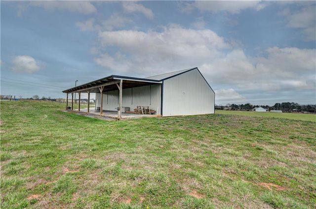 2453 Boone Ford SE Road, Calhoun, GA 30701