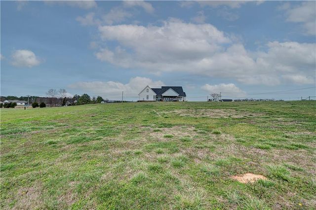 2453 Boone Ford SE Road, Calhoun, GA 30701