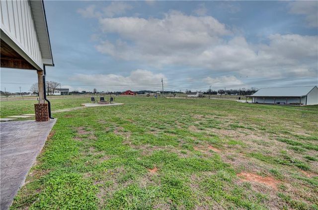 2453 Boone Ford SE Road, Calhoun, GA 30701