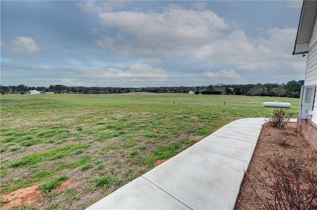 2453 Boone Ford SE Road, Calhoun, GA 30701