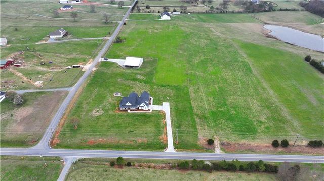 2453 Boone Ford SE Road, Calhoun, GA 30701