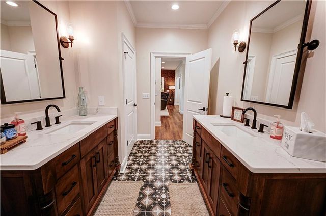 2453 Boone Ford SE Road, Calhoun, GA 30701