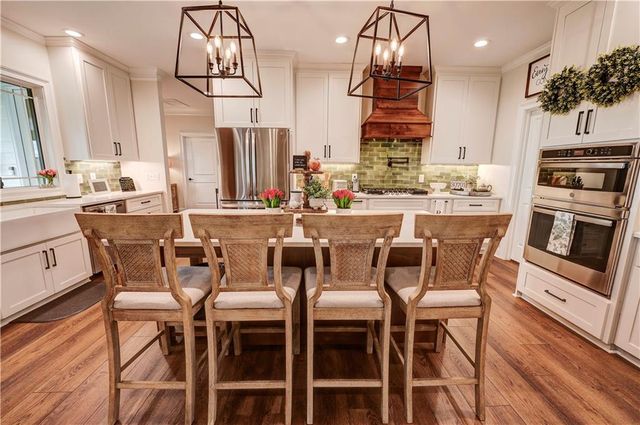 2453 Boone Ford SE Road, Calhoun, GA 30701