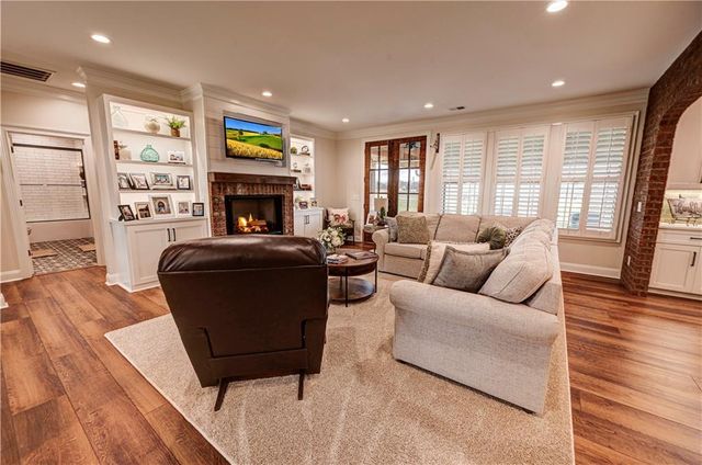 2453 Boone Ford SE Road, Calhoun, GA 30701