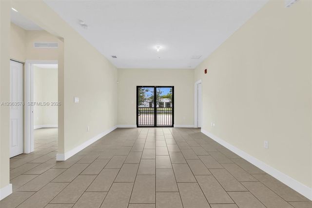 8167 NW 41st Street E-110, Doral, FL 33166