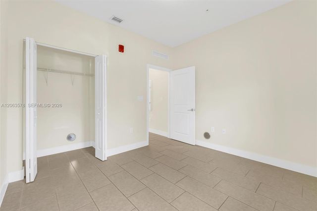 8167 NW 41st Street E-110, Doral, FL 33166