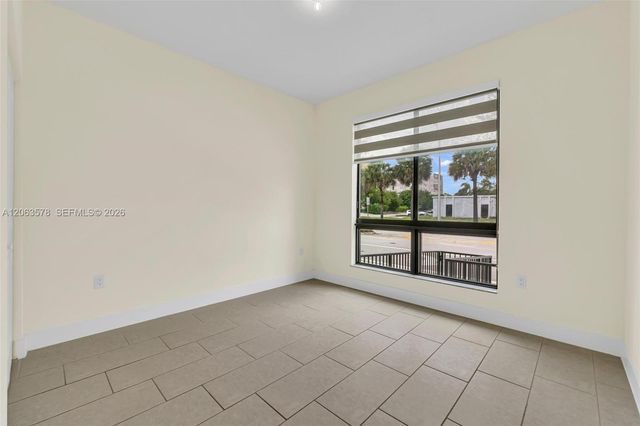 8167 NW 41st Street E-110, Doral, FL 33166