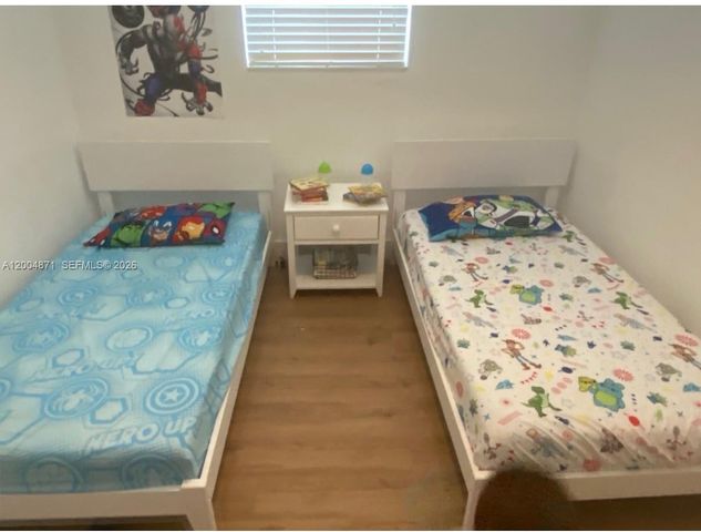 4242 SW 98th Ave 4242, Miami, FL 33165