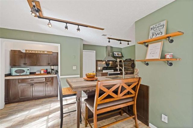 1115 Patton Way, Mcdonough, GA 30252