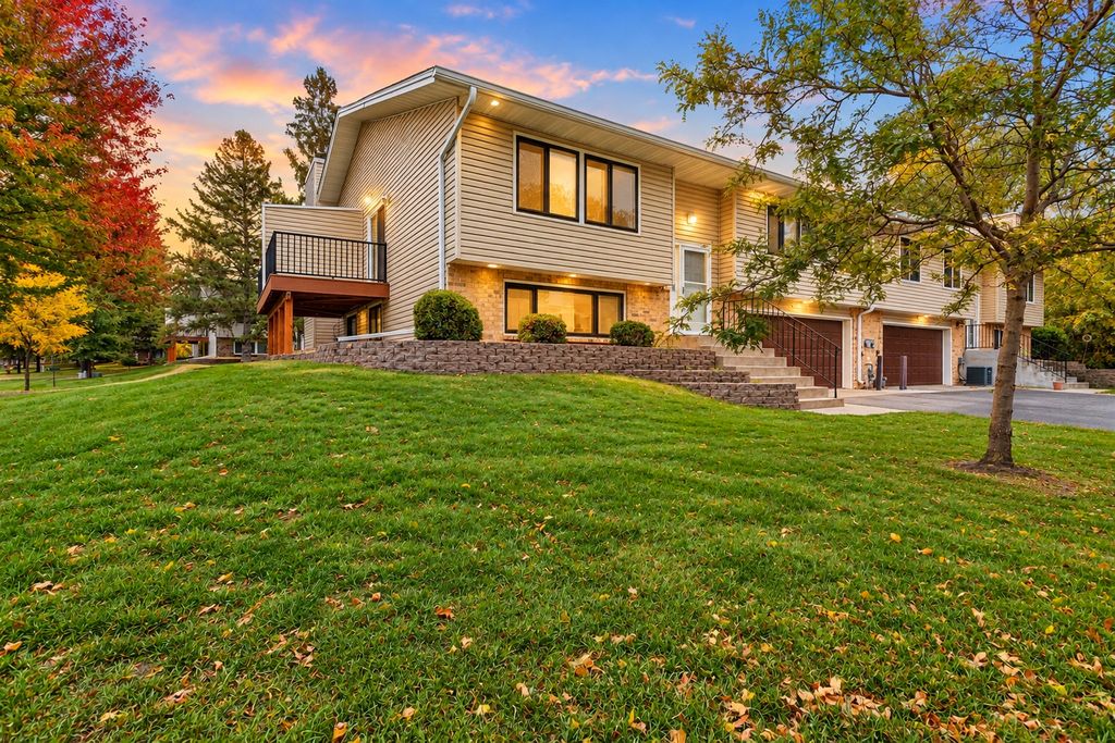 866 94th Avenue NE, Blaine, MN 55434 — exterior