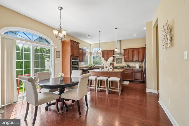 21 BUOY DR, Mount Laurel, NJ 08054