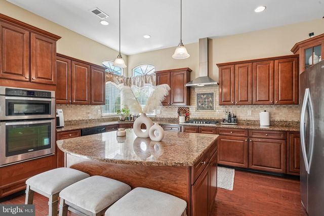 21 BUOY DR, Mount Laurel, NJ 08054