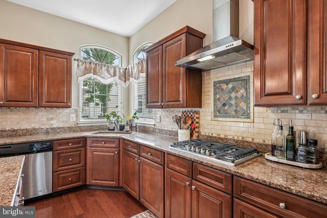 21 BUOY DR, Mount Laurel, NJ 08054
