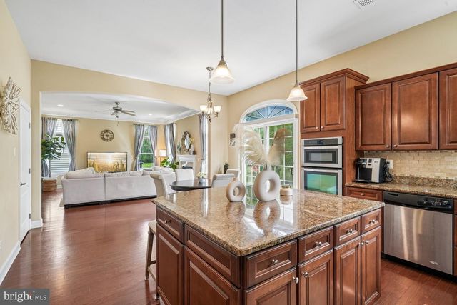 21 BUOY DR, Mount Laurel, NJ 08054