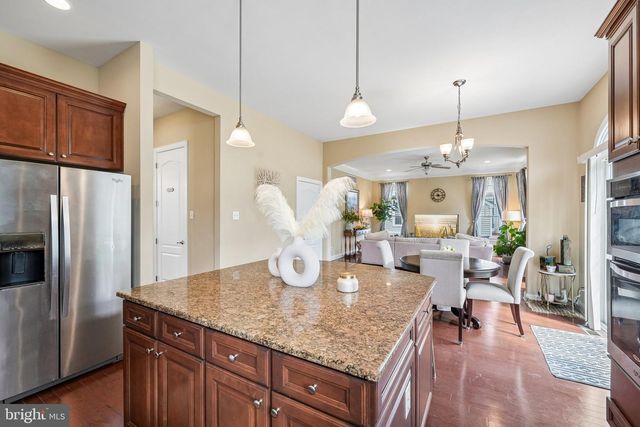 21 BUOY DR, Mount Laurel, NJ 08054