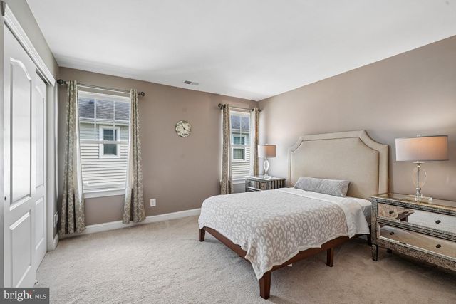21 BUOY DR, Mount Laurel, NJ 08054