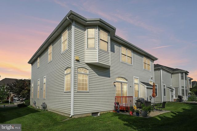21 BUOY DR, Mount Laurel, NJ 08054