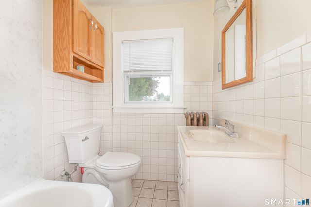 59 Maple Street, Branford, CT 06405