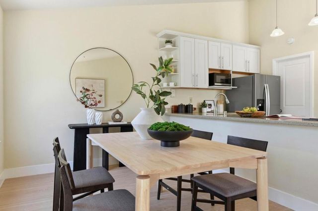 929 E El Camino Real 424F, Sunnyvale, CA 94087