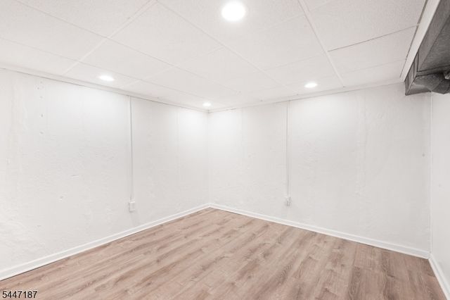 9 Riviera Dr, Somerville Boro, NJ 08876