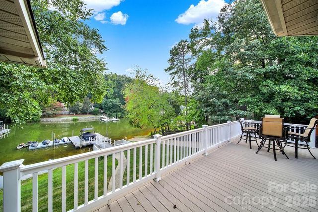 388 Ponderosa Circle, Mooresville, NC 28117