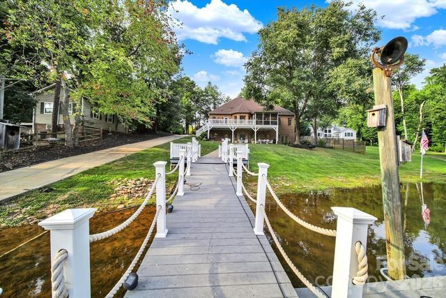 388 Ponderosa Circle, Mooresville, NC 28117