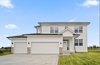 327 41st Street SW, Altoona, IA 50009