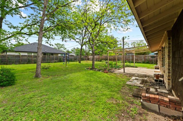 8301 Polar DR, Austin, TX 78757
