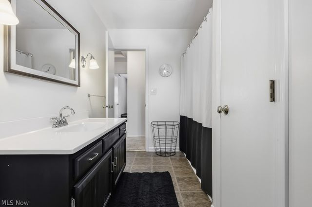 983 W Abbey Drive, Medina, OH 44256