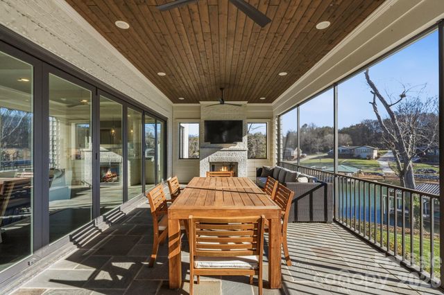 166 Hazelton Loop, Mooresville, NC 28117