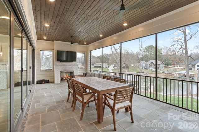 166 Hazelton Loop, Mooresville, NC 28117