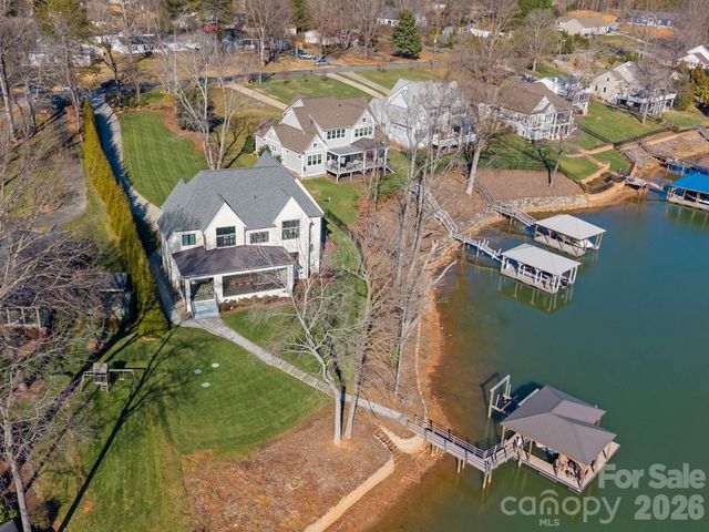 166 Hazelton Loop, Mooresville, NC 28117