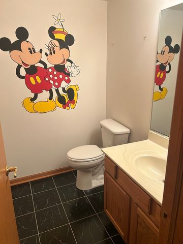 681 Hampshire Drive, Hampshire, IL 60140