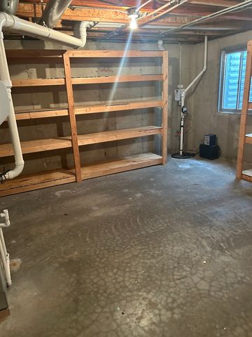 681 Hampshire Drive, Hampshire, IL 60140