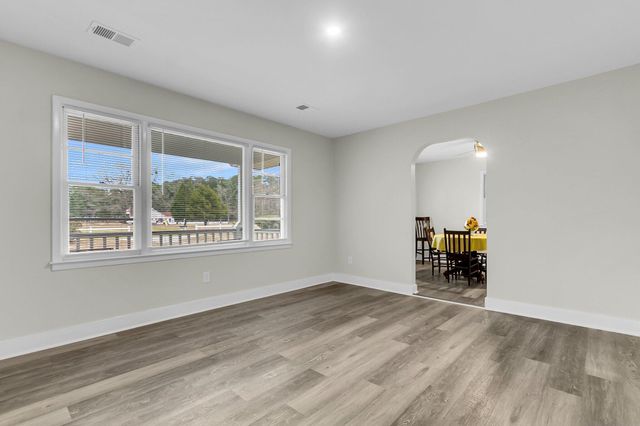 127 Roberts Road, Summerville, SC 29483