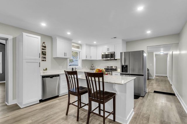 127 Roberts Road, Summerville, SC 29483