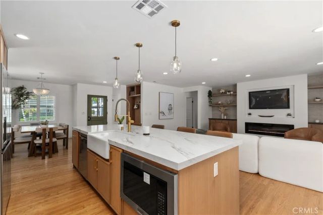5530 E Pageantry, Long Beach, CA 90808