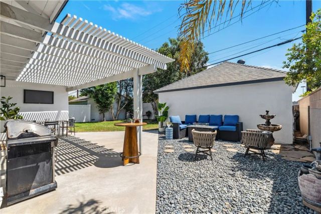 5530 E Pageantry, Long Beach, CA 90808