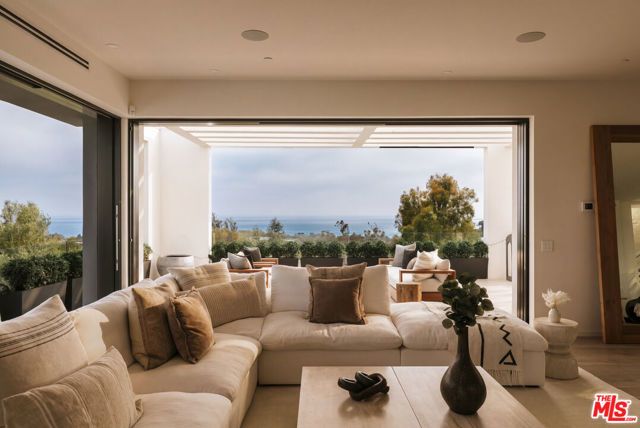 5944 Filaree, Malibu, CA 90265