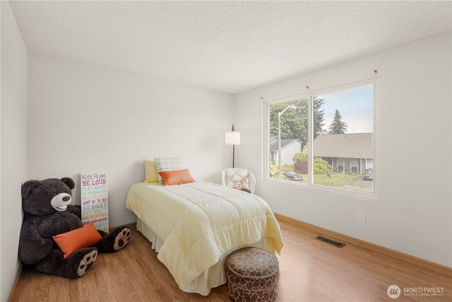 26631 Carnaby Way, Kent, WA 98032