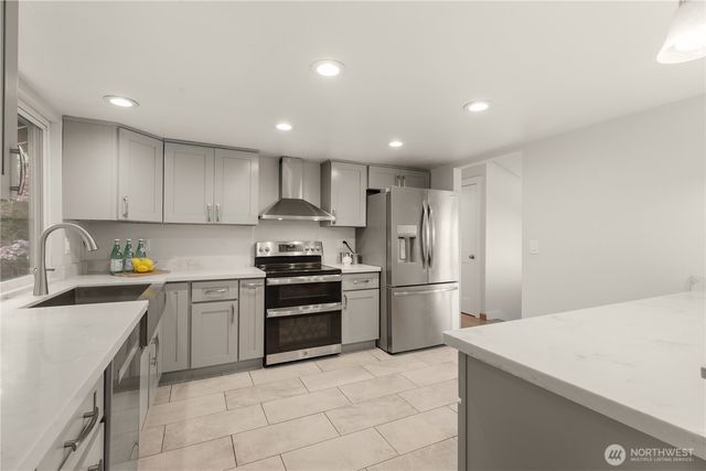 26631 Carnaby Way, Kent, WA 98032