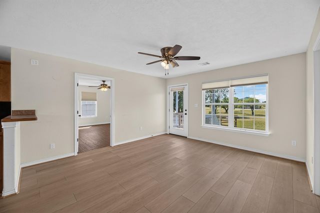 570 Stovall Drive, Palacios, TX 77465