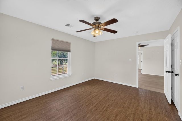 570 Stovall Drive, Palacios, TX 77465